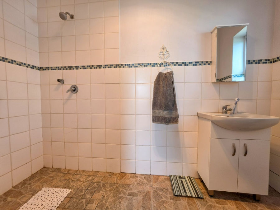 3 Bedroom Property for Sale in Stilbaai Wes Western Cape